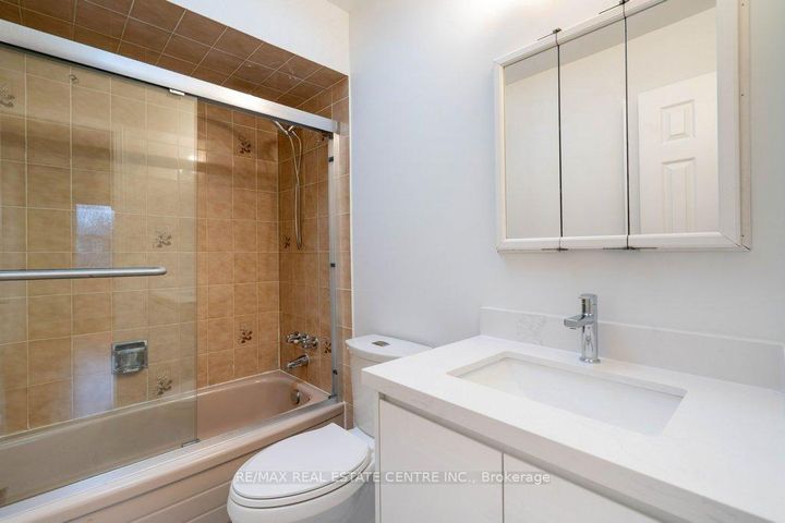 Photo 36 at 796 Buckingham Court, Everett (Creditview), Adjala-Tosorontio