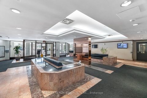 Photo 2 at 611 - 1 Rowntree Road, Jamestown, Toronto