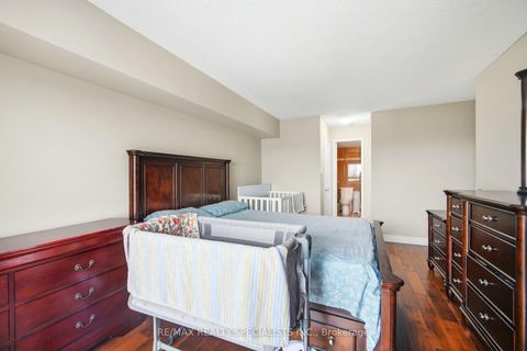 Photo 8 at 611 - 1 Rowntree Road, Jamestown, Toronto