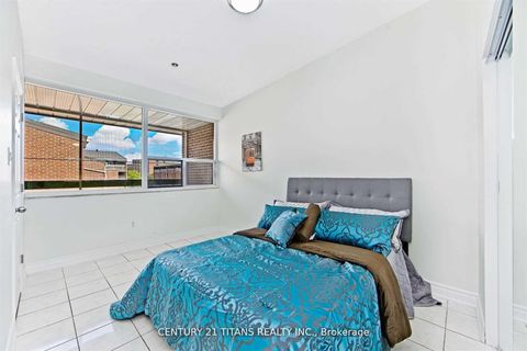 Photo 9 at 510 - 4064 Lawrence Avenue E, West Hill, Toronto