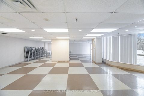 Photo 30 at 805 - 5 Rowntree Road NE, Jamestown, Toronto