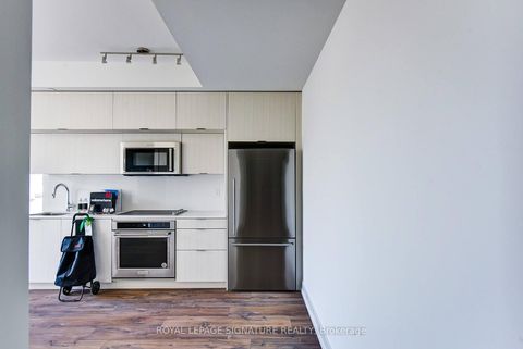 Photo 2 at 506 - 80 Vanauley Street, Chinatown, Toronto