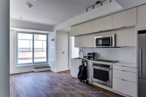 Photo 3 at 506 - 80 Vanauley Street, Chinatown, Toronto