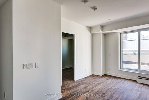 Photo 4 at 506 - 80 Vanauley Street, Chinatown, Toronto