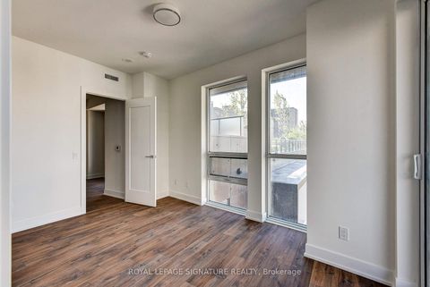 Photo 11 at 506 - 80 Vanauley Street, Chinatown, Toronto