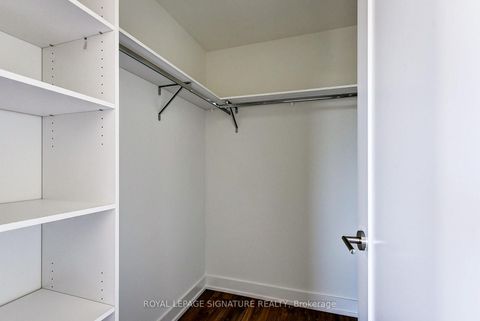 Photo 12 at 506 - 80 Vanauley Street, Chinatown, Toronto