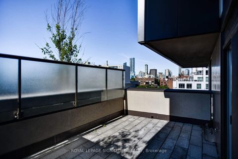 Photo 15 at 506 - 80 Vanauley Street, Chinatown, Toronto