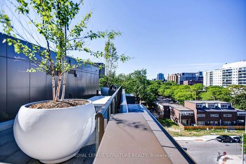 Photo 17 at 506 - 80 Vanauley Street, Chinatown, Toronto