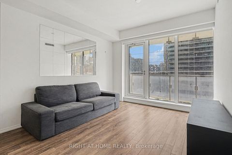 Photo 4 at 1307 - 197 Yonge Street, Yonge Corridor, Toronto