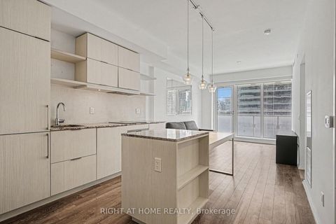 Photo 9 at 1307 - 197 Yonge Street, Yonge Corridor, Toronto