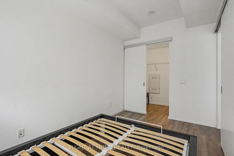 Photo 12 at 1307 - 197 Yonge Street, Yonge Corridor, Toronto