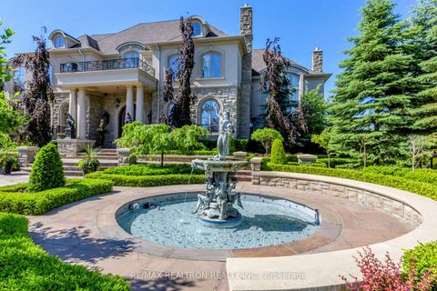 Photo 4 at 30 Nightfall Court, Kleinburg, Vaughan