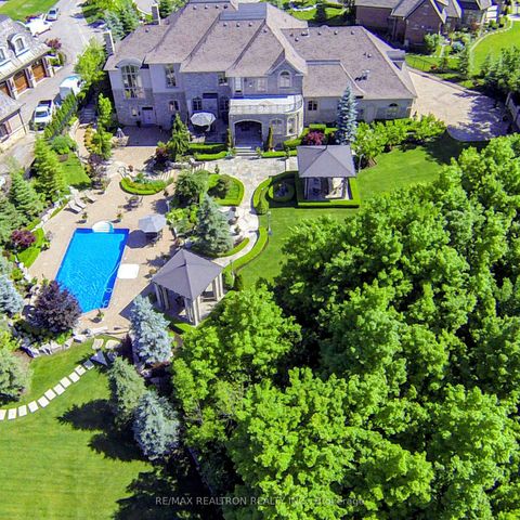 Photo 5 at 30 Nightfall Court, Kleinburg, Vaughan