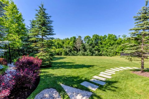 Photo 8 at 30 Nightfall Court, Kleinburg, Vaughan