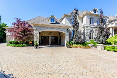 Photo 9 at 30 Nightfall Court, Kleinburg, Vaughan