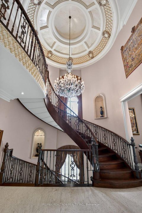 Photo 18 at 30 Nightfall Court, Kleinburg, Vaughan