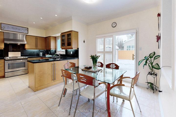 Photo 13 at 66 Tuscana Boulevard, Patterson, Vaughan