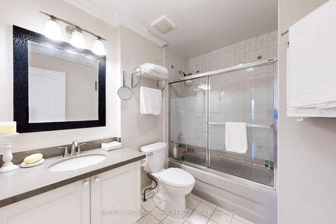 Photo 36 at 66 Tuscana Boulevard, Patterson, Vaughan