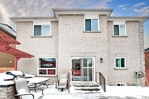Photo 47 at 66 Tuscana Boulevard, Patterson, Vaughan