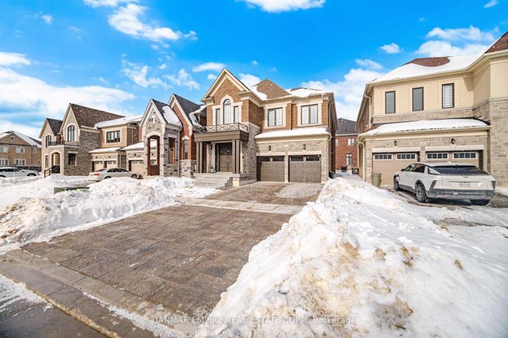 Photo 1 at 14 Woodgate Pines Drive, Kleinburg, Vaughan