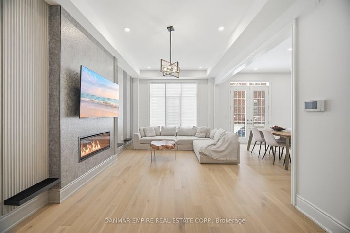 Photo 12 at 14 Woodgate Pines Drive, Kleinburg, Vaughan