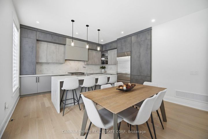 Photo 13 at 14 Woodgate Pines Drive, Kleinburg, Vaughan