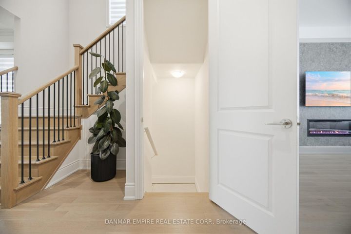 Photo 39 at 14 Woodgate Pines Drive, Kleinburg, Vaughan