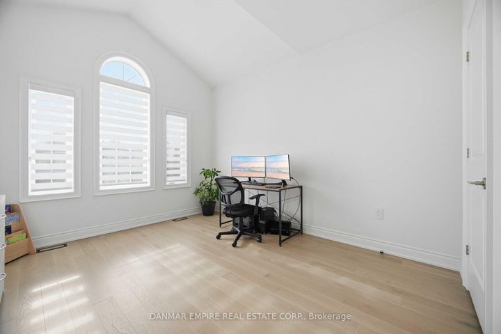 Photo 40 at 14 Woodgate Pines Drive, Kleinburg, Vaughan