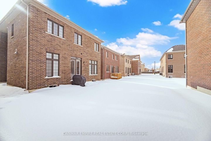 Photo 46 at 14 Woodgate Pines Drive, Kleinburg, Vaughan