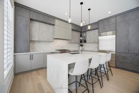 Photo 17 at 14 Woodgate Pines Drive, Kleinburg, Vaughan