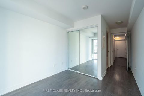 Photo 3 at 1022 - 525 Adelaide Street W, Waterfront Communities C1, Toronto