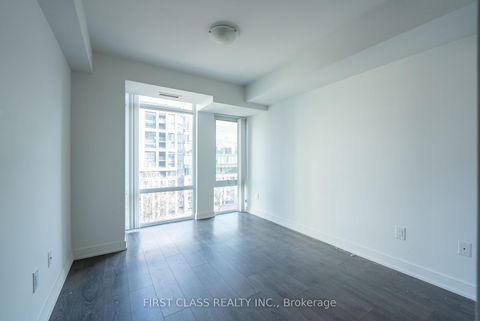 Photo 4 at 1022 - 525 Adelaide Street W, Waterfront Communities C1, Toronto