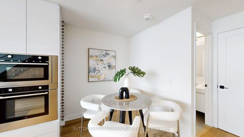 Photo 13 at PH 617 - 899 College Street, Bellwoods, Toronto