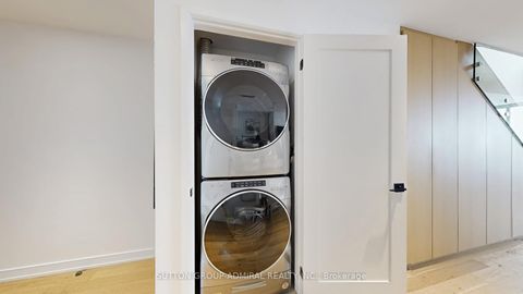 Photo 18 at PH 617 - 899 College Street, Bellwoods, Toronto