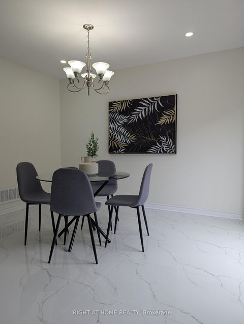 Photo 6 at 158 Hollywood hill Circle, Vellore Village, Vaughan