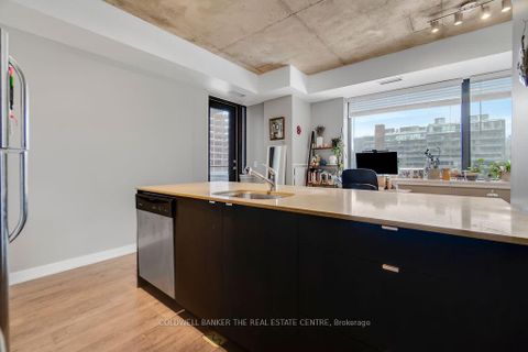 Photo 23 at 802 - 400 Wellington Street W, Waterfront Communities C1, Toronto