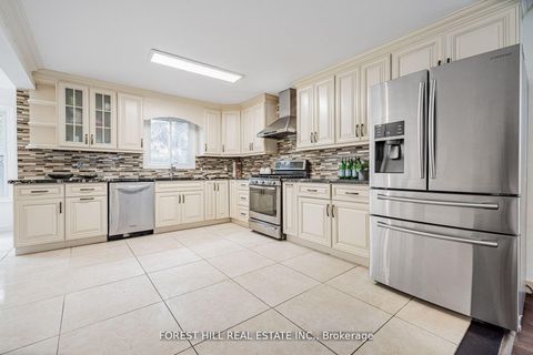 Photo 11 at 51 Briggs Avenue, Doncrest, Richmond Hill