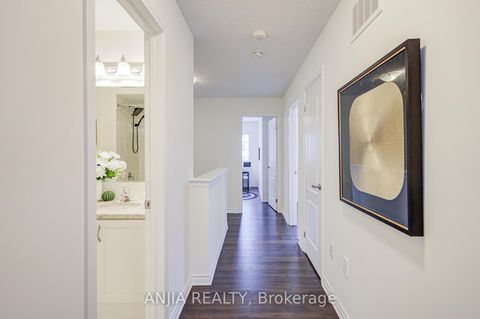 Photo 18 at 33 Ness Drive, Rural Richmond Hill, Richmond Hill