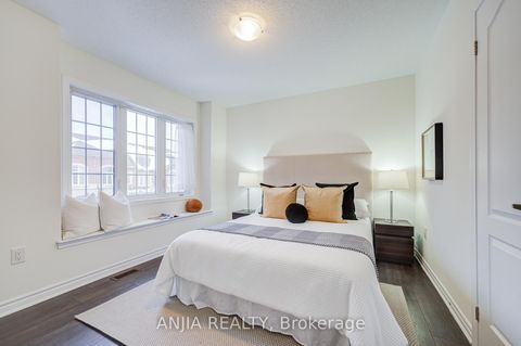 Photo 20 at 33 Ness Drive, Rural Richmond Hill, Richmond Hill