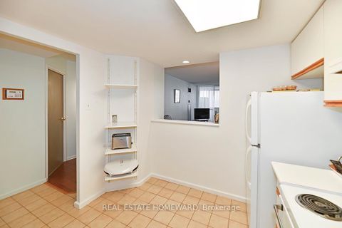 Photo 17 at 204 - 15 Maitland Place, South St. James Town, Toronto