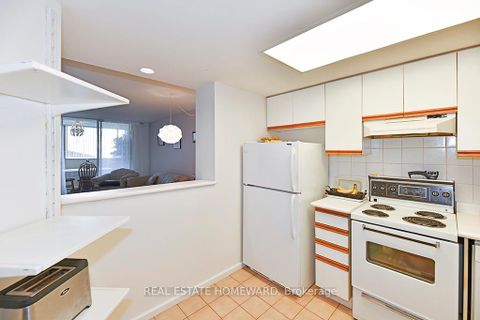 Photo 19 at 204 - 15 Maitland Place, South St. James Town, Toronto