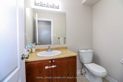 Photo 11 at 72 - 54 Southwoods Crescent, Holly, Barrie