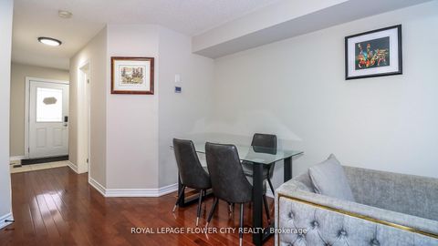 Photo 17 at 72 - 54 Southwoods Crescent, Holly, Barrie