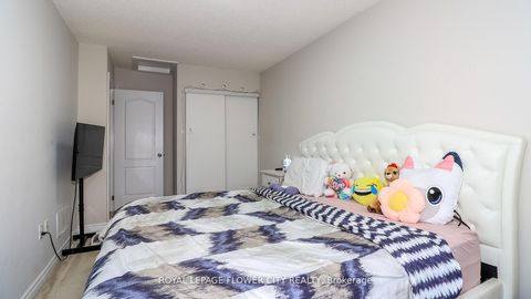 Photo 27 at 72 - 54 Southwoods Crescent, Holly, Barrie