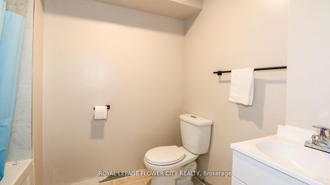 Photo 35 at 72 - 54 Southwoods Crescent, Holly, Barrie