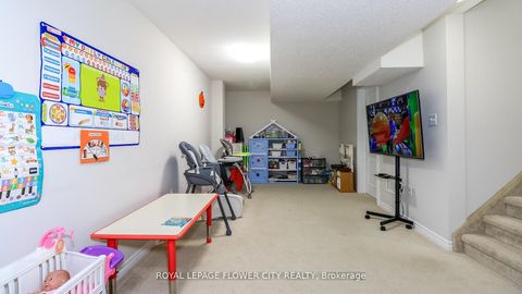 Photo 36 at 72 - 54 Southwoods Crescent, Holly, Barrie