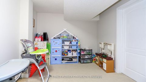 Photo 37 at 72 - 54 Southwoods Crescent, Holly, Barrie