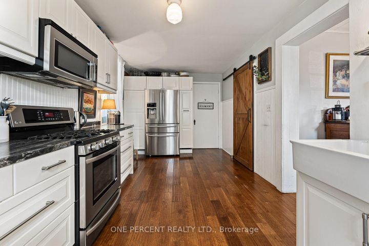 Photo 2 at 3 Bird Avenue, Downtown Brampton, Brampton