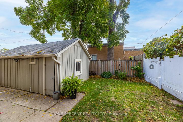 Photo 25 at 3 Bird Avenue, Downtown Brampton, Brampton