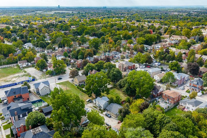 Photo 36 at 3 Bird Avenue, Downtown Brampton, Brampton